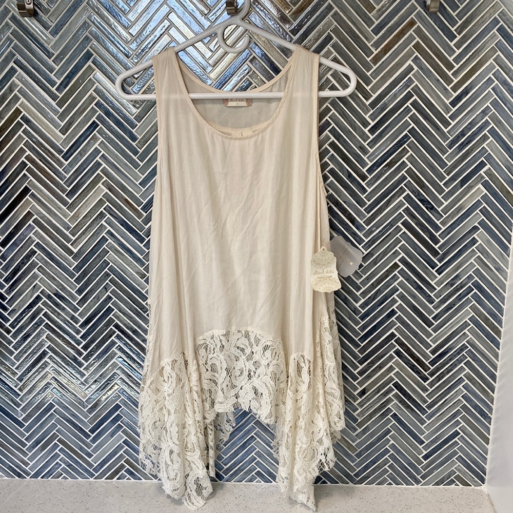 Altar’d State lace trimmed tank- Size Small